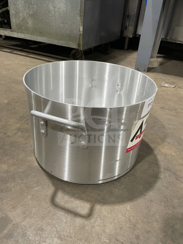 BRAND NEW! Adcraft Commercial Heavy Duty Aluminum Sauce Pot with Handles, visible label, pristine condition.