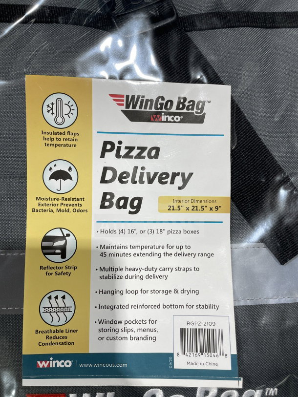 Winco Wingo Bag Series pizza delivery bag, model BGPZ-2109. Insulated, moisture-resistant, holds up to 3 large pizzas.