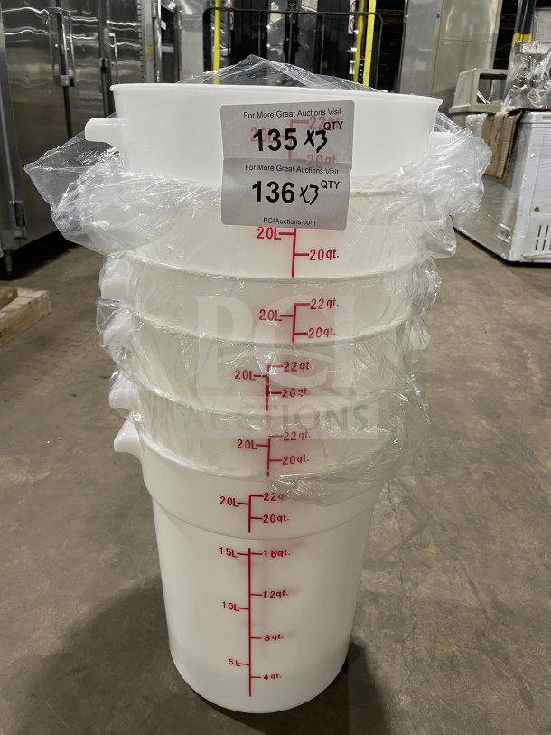 Brand new Cambro 22Qt white polypropylene round food storage container with handles, model RFSS148. Capacity marked in quarts.