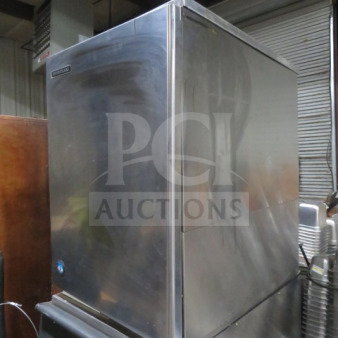 New Hoshizaki KM-515MRH ice maker, stainless steel. Includes remote and manual. Dimensions: 28x22x31 inches. 115 Volt.