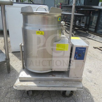 Cleveland KGT-6-T Natural Gas Steam Jacketed Tilt Kettle, 120V, 26x22x38 inches, stainless steel, control panel shown.