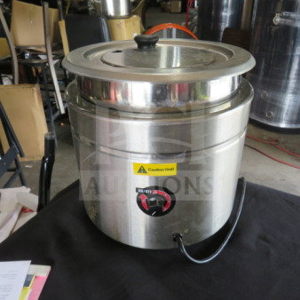 Avantco stainless steel 11 quart warmer, model 177W800, 120 volt, with control dial and "Caution Hot" label, pre-owned.