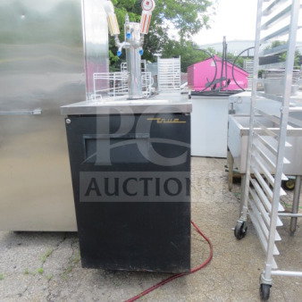 True TDD-1 kegerator with 1 tower and 3 taps, on casters. Dimensions 23.5x29.5x38.5 in. 115V. Good condition.