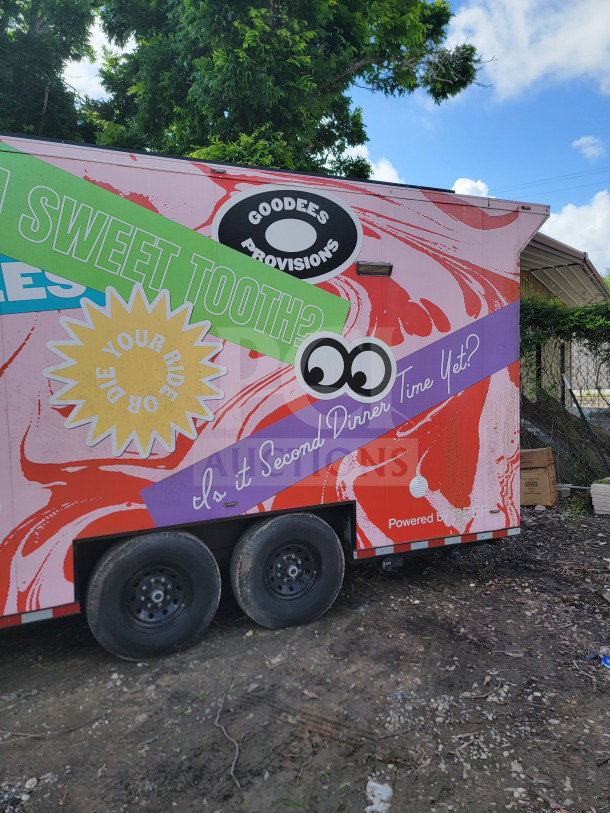2021 SDG 8.5' x 20' double-axle trailer with vibrant graphics, commercial cold-storage, True Refrigeration, VIN 4S9S1EF29MW364518.