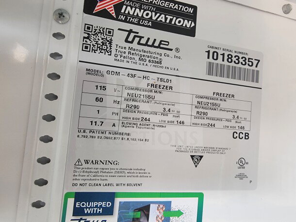 Label on SDG 8.5' x 20' trailer with True Refrigeration system, model GDM-43F-HC-TSL01, serial 10183357, 115V, R290 refrigerant.