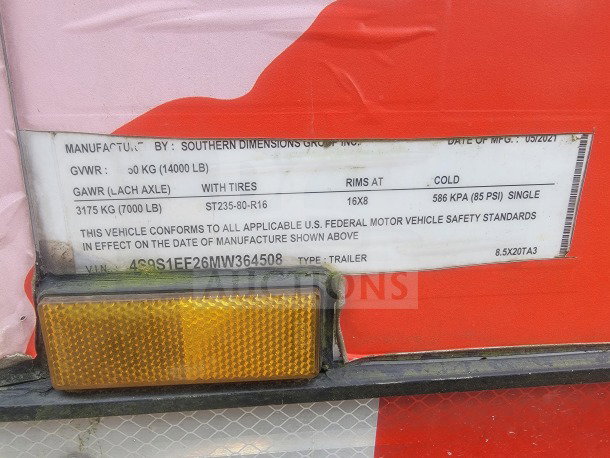 Label on 2021 SDG 8.5' x 20' trailer; shows GVWR 14000 lb, VIN 4S9S1EF26MW364508, tire specs, manufactured 05/2021.