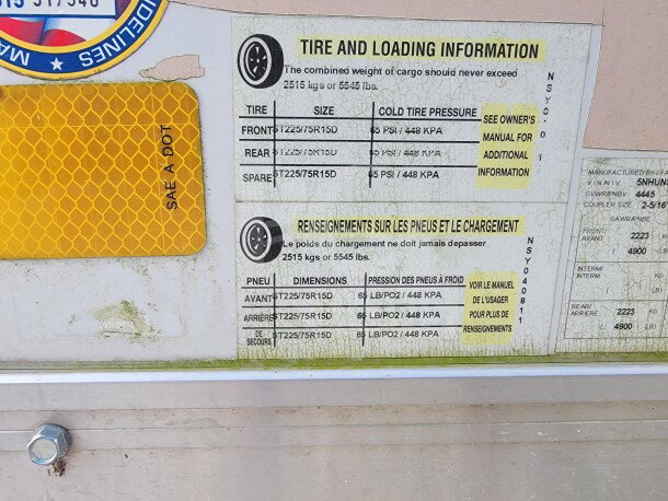 2021 Forest River 8.5' x 24' Mobile Kitchen Trailer tire and loading information label, VIN 5NHUNSZ25MY040811.