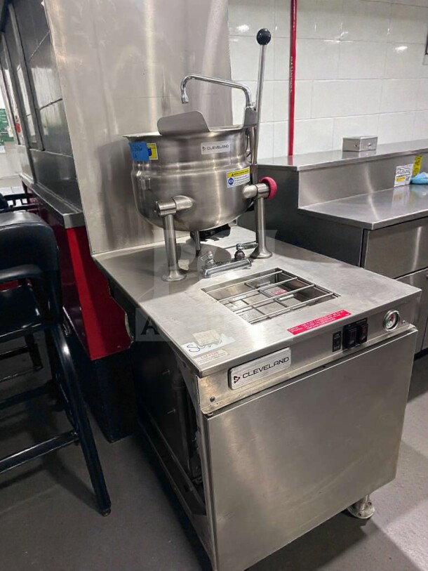 Brand new Cleveland 24GMK6200 commercial gas steam kettle, 24-gallon capacity, NSF & CSA certified, fully tested, stainless steel.