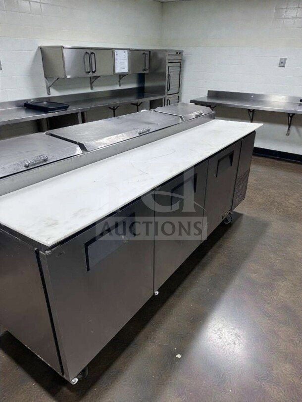 Pristine True TPP-93 pizza prep table, 93", 3-door, with cutting board top, fully tested, excellent condition.
