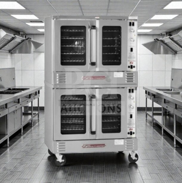 Blodgett double-stack convection oven in exceptional condition, stainless steel, model BLD-L-DBL-0340, fully tested and operational.