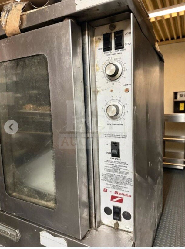 Blodgett Double-Stack Commercial Convection Oven, stainless steel, model BLD-L-DBL-0340, exceptional condition, fully tested.