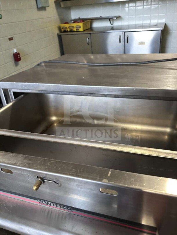 Wittco Commercial Double Drawer Warmer, stainless steel, UL Listed, model WIT-L-DRW-0390, fully tested, operational condition.