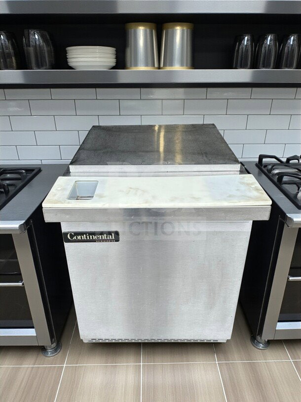 Continental SW27-12M refrigerated sandwich prep unit, 27" wide, stainless steel, outstanding condition, UL & NSF listed.