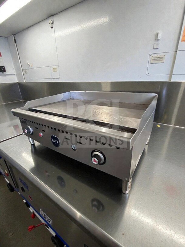 Vulcan VCR36-T Commercial Gas Griddle, 36", Natural Gas, NSF & UL Listed, excellent condition, fully tested, operational.