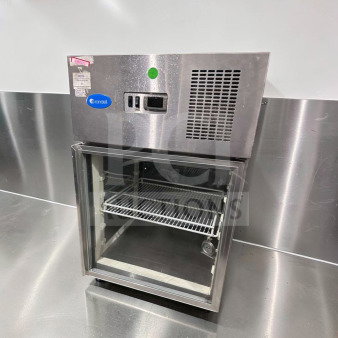 Outstanding Randell 4002A undercounter glass door refrigerator, 115V, UL listed, fully tested, excellent condition, two shelves.