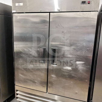 Stainless steel commercial reach-in refrigerator, double door, UL listed, premium condition, fully tested and operational.
