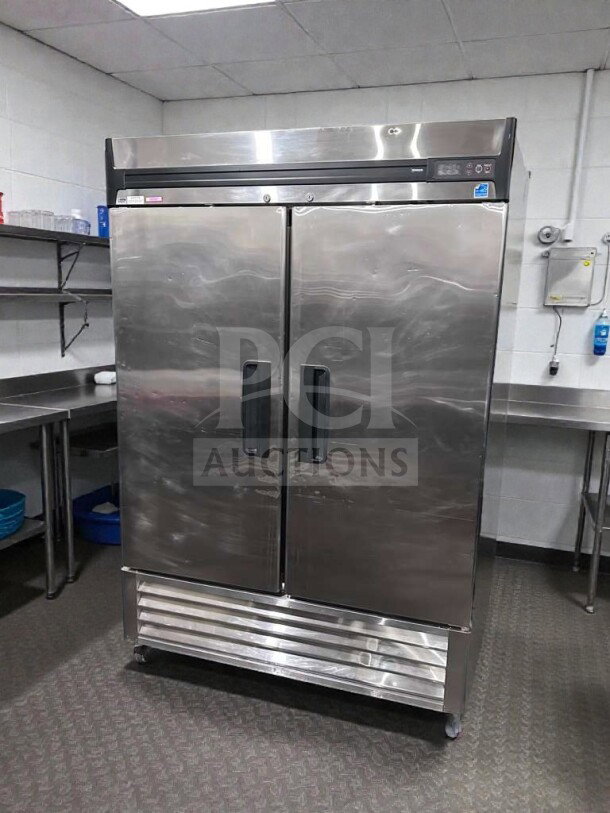Commercial Double Door Stainless Steel Reach-In Refrigerator, superior condition, UL & NSF listed, fully tested.