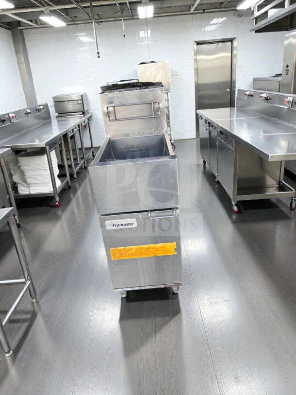 Frymaster ESG35T natural gas fryer, 40 lb capacity, excellent condition, NSF & ETL listed, fully tested, stainless steel.