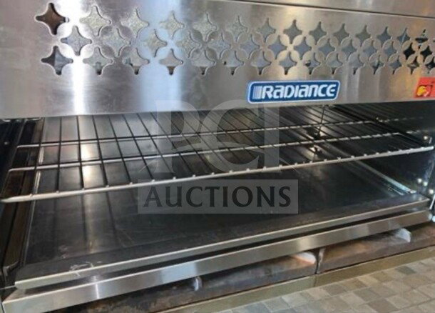 Radiance 24” Gas Cheesemelter, stainless steel, infrared burner, 20,000 BTU, outstanding condition, model RAD-M-CHEESE-0523.