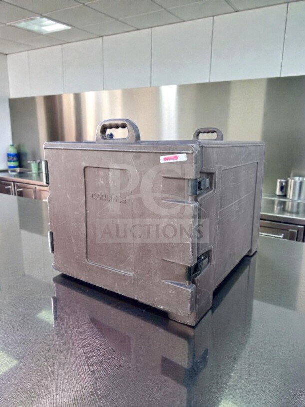 Carlisle Insulated Food Carrier, commercial model, in impeccable condition with handles, black finish, fully operational.