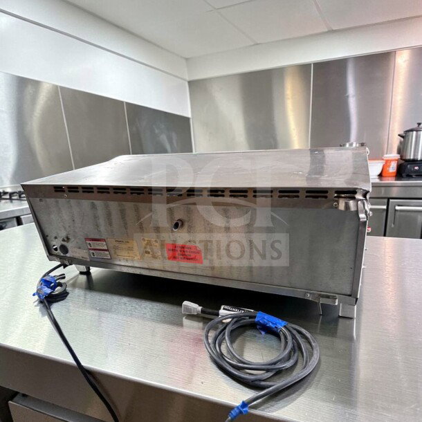 Equipex PZ-4302D Sodir countertop pizza deck oven, stainless steel, superior condition, tested, 208-240V.
