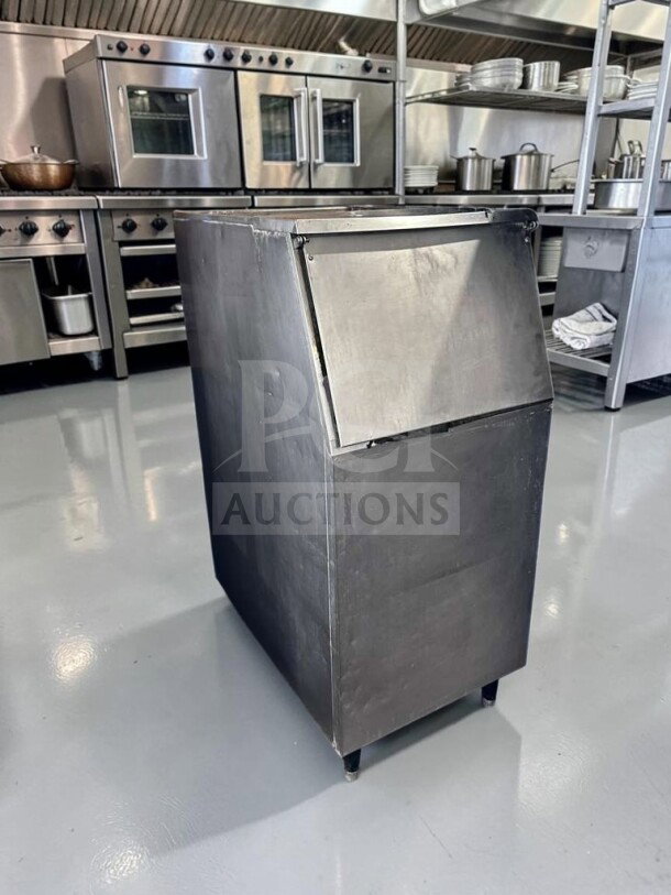 Stainless steel commercial ice maker bin, 22" width, 400 lb capacity, excellent condition, fully tested, model ICE-M-BIN-0955.