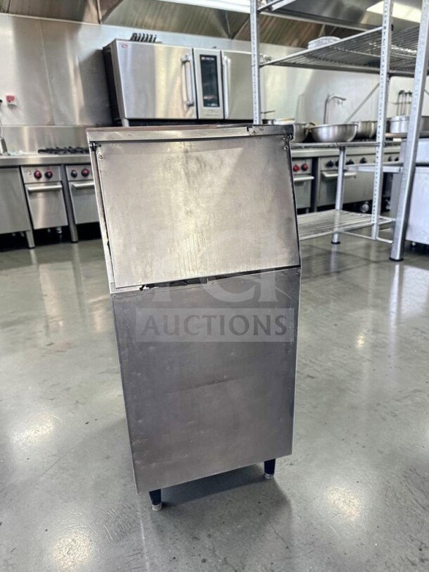 Stainless steel commercial ice maker bin, 22" width, 400 lb capacity, top-tier condition, fully tested and operational.