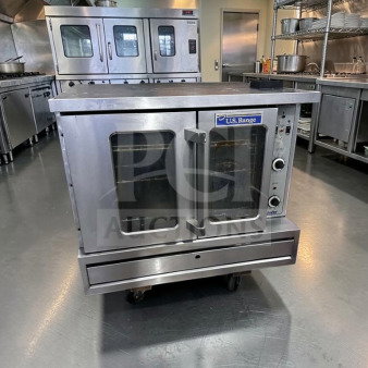 U.S. Range Sunfire SDG-1 gas convection oven, single deck, stainless steel, in exceptional condition, fully operational.