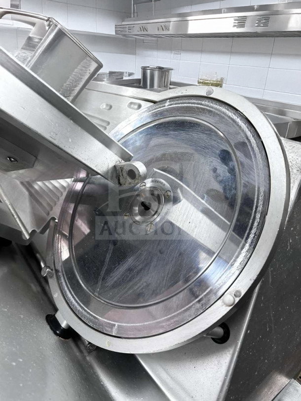 Pristine Bizerba GSP HD commercial meat slicer, missing blade cover. Fully operational, heavy-duty, 120V, tested.