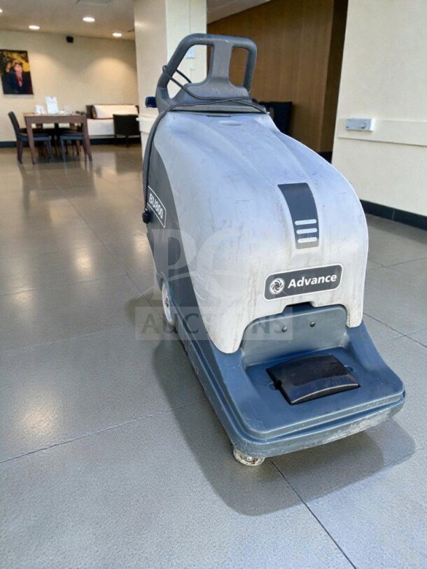 Nilfisk Advance BU800 floor burnisher, superior condition, 20-inch, industrial use, fully tested and operational.
