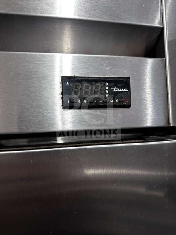 True T-23-HC 27" solid door refrigerator. Prime condition, digital display, stainless steel. Fully tested and operational.