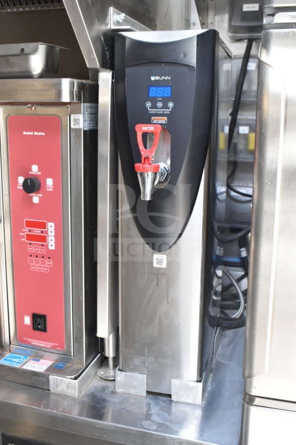 Texino 2021 cooking trailer with Bunn water dispenser, Solid State controls, and Ultrastat23 fryer. Equipment tested and working.