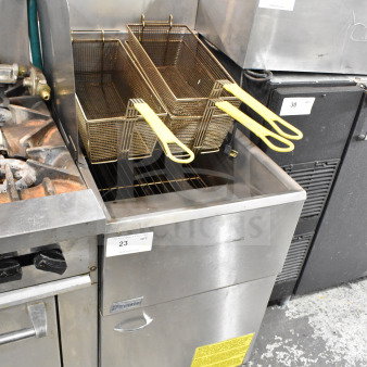 2018 Pitco Frialator 65C commercial deep fryer, 65 lb capacity, natural gas, 150,000 BTU, used condition, visible labels.
