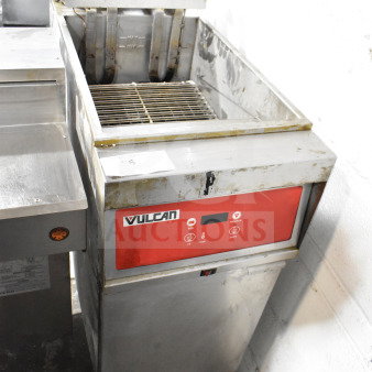 Vulcan 1ERD50 electric deep fat fryer, 480V, 3-phase, commercial floor style. Used condition with visible controls.