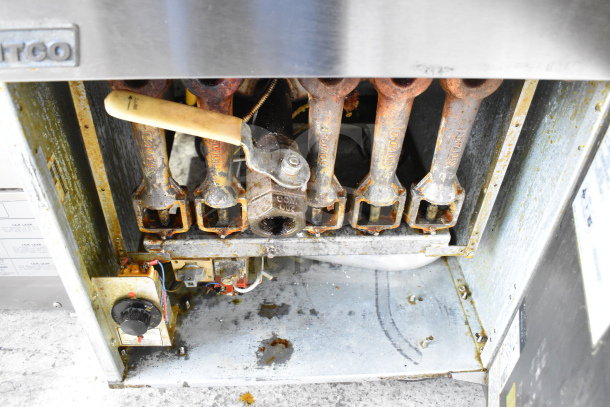 2018 Pitco Frialator 65C deep fat fryer, natural gas, 65-pound capacity, 150,000 BTU, commercial casters, visible wear.