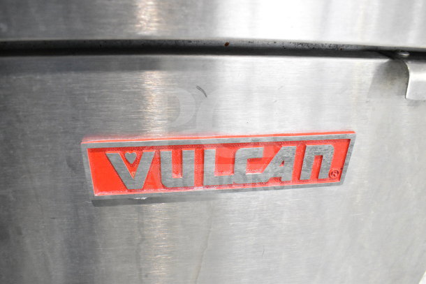 Vulcan LG400-1 deep fat fryer, 120,000 BTU, commercial-grade, stainless steel, natural gas powered. Vulcan logo shown.
