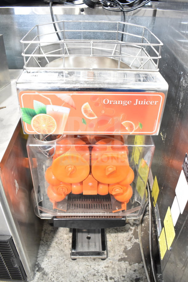 Vevor 2000E4 Commercial Citrus Juicer, 110 Volts, 1 Phase. Stainless steel design, visible orange juicing components.
