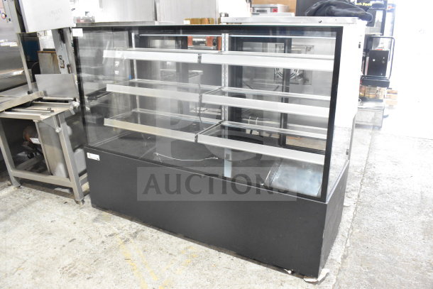 Avantco 193BCFD72B black square dry bakery display case with LED lighting. 110-120V, 1 Phase. Good condition.