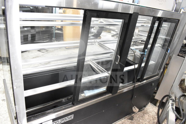 Avantco 193BCFD72B Black Square Dry Bakery Display Case, LED lighting, glass sliding doors, good condition, 110-120V, 1 phase.
