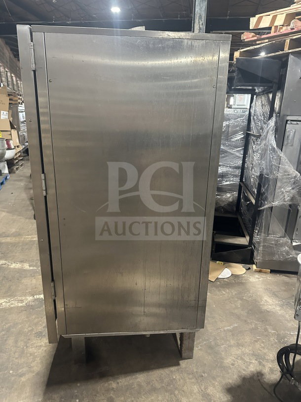 Alto-Shaam Combitherm 2020G stainless steel roll-in rack combi oven, natural gas, full-size, on legs, model 2020G.