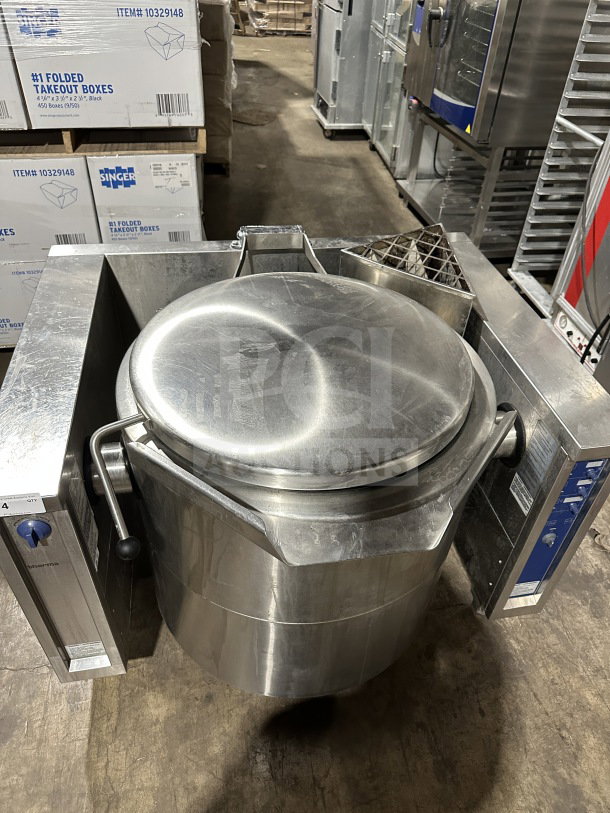 Electrolux CKU5HOEOOOO stainless steel tilting boiling pan, gas-powered, ProThermetic, on legs, SN: 11000132, 120V.