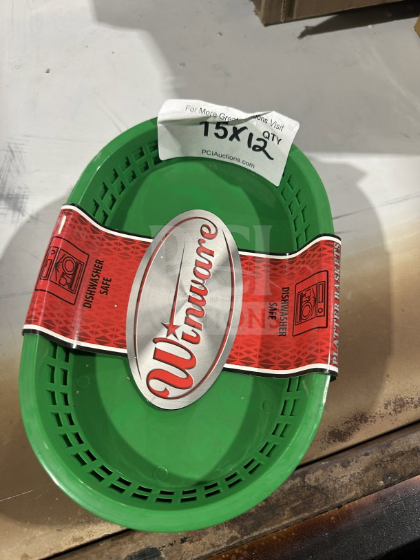 Brand new Winco Winware green oval fast food serving basket. Dishwasher safe, 1 dozen, commercial use.