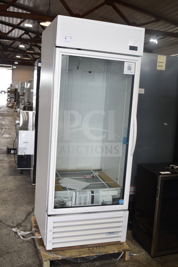 Brand new 2025 True TSCI-600R-G-PH single door cooler, 115V, 1 phase. Scratch and dent. Ideal for commercial use.