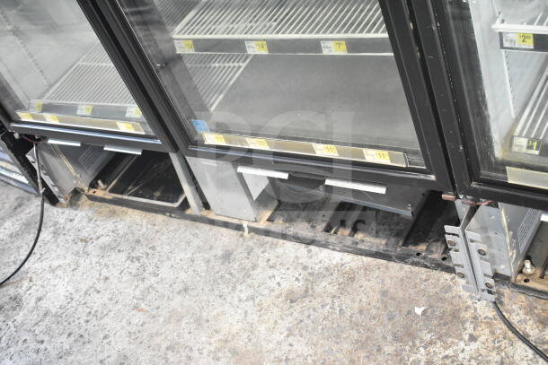 2018 True GDM-49-HC Commercial 2 Door Cooler, tested and working, 115 volts, 1 phase. Glass doors, metal shelves.