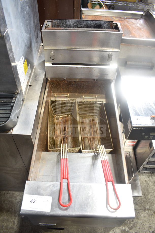 Pitco Frialator commercial deep fat fryer, natural gas, 110,000 BTU, dual baskets, stainless steel, moderate wear.