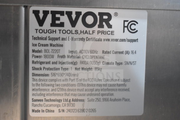 Vevor BOL-7220T ice cream machine label, 1800W, dimensions 516x690x740mm, 85kg, features FCC compliance info.