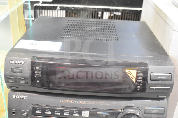Sony CD player in excellent condition, featuring display demo and tuner options. Labeled "New" with model LBT-D590.