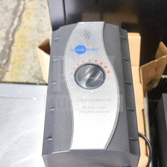 Insinkerator instant hot water tank, black and silver, dial control, visible logo, in good condition.