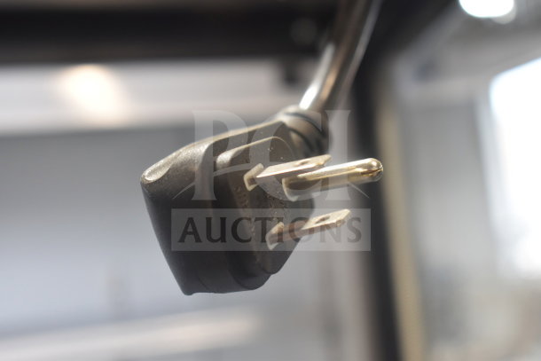 Close-up of power plug for 2019 Habco SE18 Commercial Cooler, 115 volts, 1 phase.