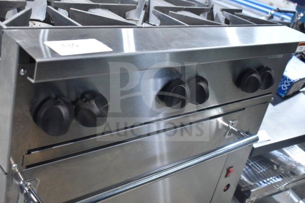 BRAND NEW Vulcan 36C-6BP 6 Burner Range with Convection Oven, 215,000 BTU, Stainless Steel, Scratch and Dent Condition.